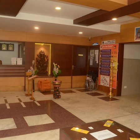 Hotel Kanakabhishegam First Hotel From The Thirukadaiyur Temple Tirukkadaiyur Екстериор снимка